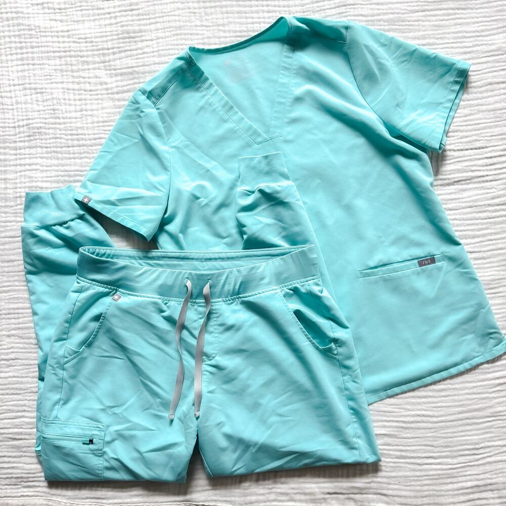 FIGS Zamora Jogger & Casma 3-Pocket Fresh Aqua Scrub Set